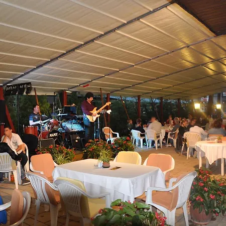 Hotel Melis 3*
